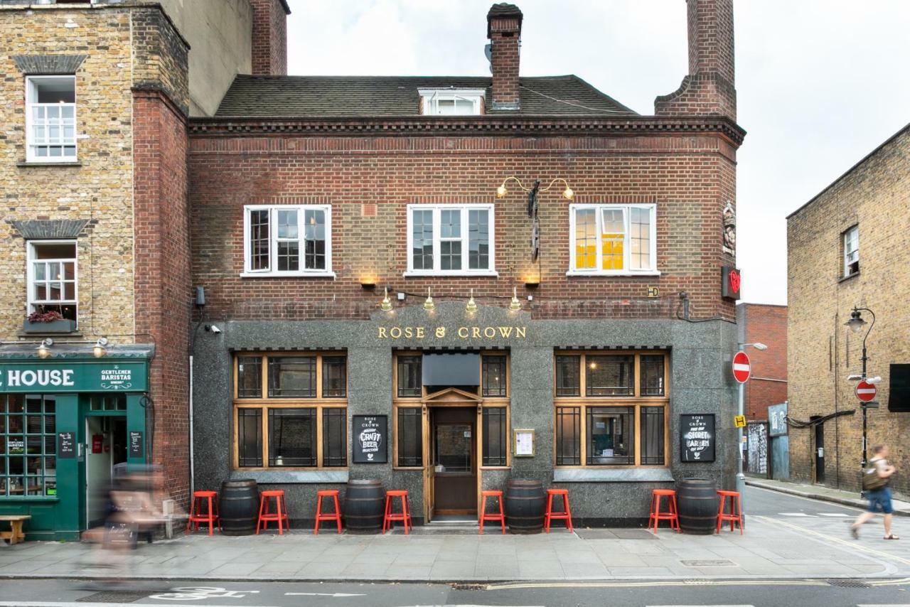 Publove @ The Rose & Crown London Exterior photo
